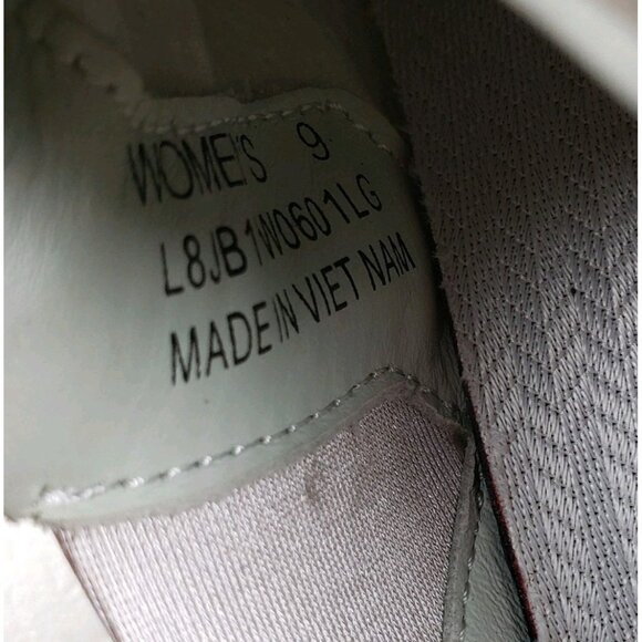 Kizik Vienna Hands Free Sneaker Womens 9 Beige Leather Casual Slip On Shoe - Picture 12 of 12